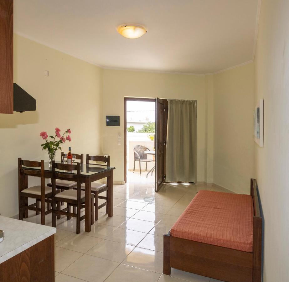 Sandy Suites Kalamaki  Bagian luar foto