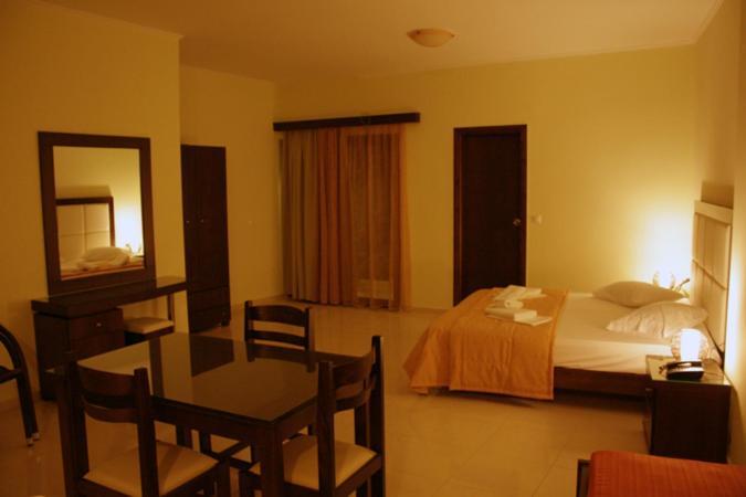 Sandy Suites Kalamaki  Bagian luar foto